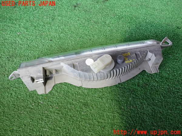 2UPJ-9231291160]ポルシェ・カイエン ターボ(9PAM4851A)右ウィンカーレンズ 中古_4