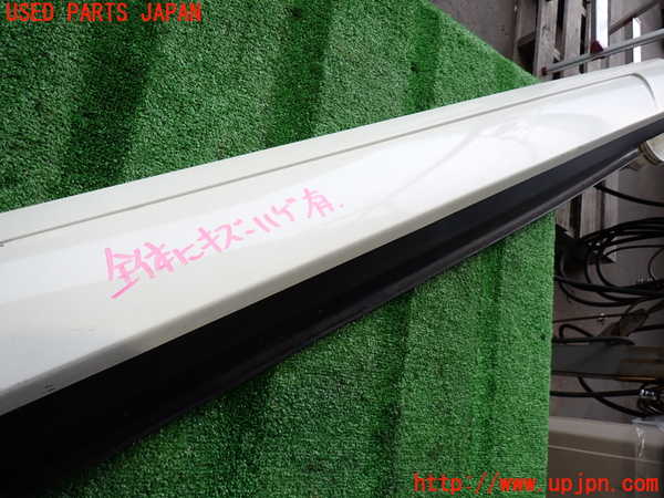 2UPJ-9231291390]ポルシェ・カイエン ターボ(9PAM4851A)右サイドステップ 中古_3