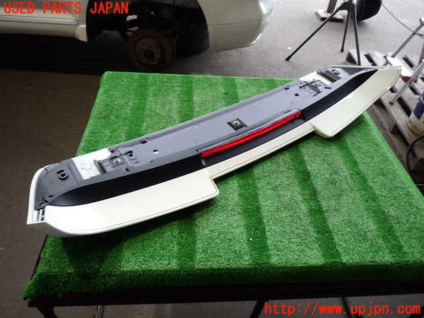 2UPJ-9231291520]ポルシェ・カイエン ターボ(9PAM4851A)リアスポイラー 中古_3