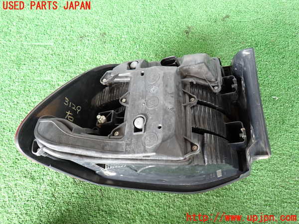 2UPJ-9231291530]ポルシェ・カイエン ターボ(9PAM4851A)右テールランプ 中古_4