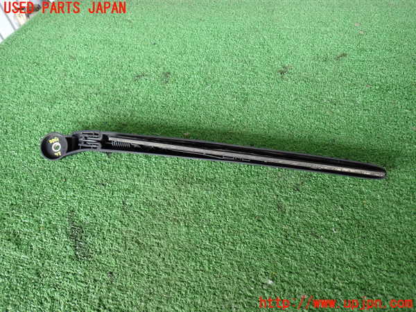 2UPJ-9231291661]ポルシェ・カイエン ターボ(9PAM4851A)リアワイパーアーム1 中古_2