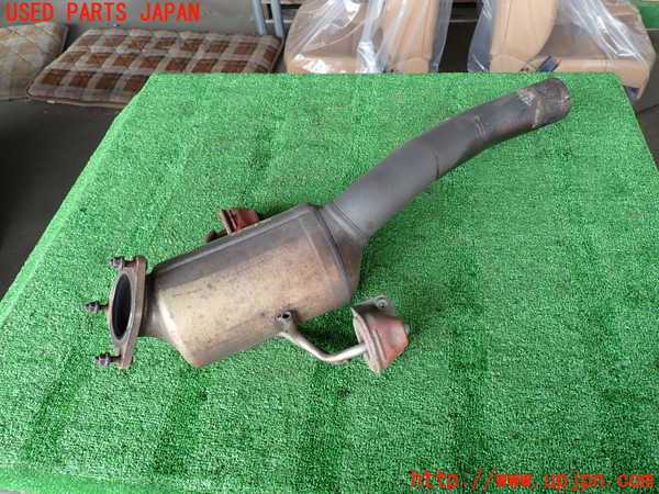 2UPJ-9231292661]ポルシェ・カイエン ターボ(9PAM4851A)触媒1 中古_3