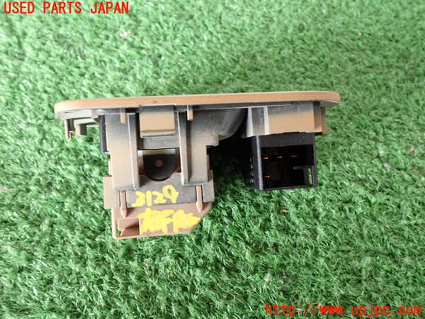 2UPJ-9231296240]ポルシェ・カイエン ターボ(9PAM4851A)右前パワーウィンドウスイッチ 中古_2