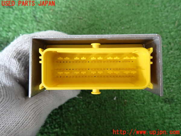 2UPJ-9231296145]ポルシェ・カイエン ターボ(9PAM4851A)エアバッグコンピューター 中古_2
