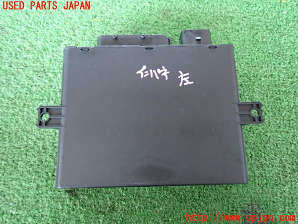 2UPJ-9231296146]ポルシェ・カイエン ターボ(9PAM4851A)コンピューター1 (3D0 909 139 C) 中古_3