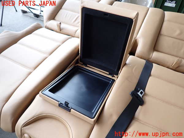 2UPJ-9231297385]ポルシェ・カイエン ターボ(9PAM4851A)リアシート 中古_3