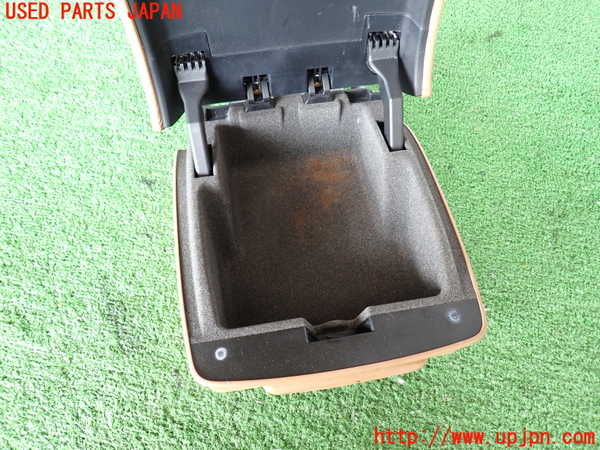 2UPJ-9231297549]ポルシェ・カイエン ターボ(9PAM4851A)コンソール 中古_2