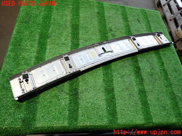2UPJ-9231297740]ポルシェ・カイエン ターボ(9PAM4851A)スカッフプレート 中古_3