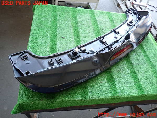 2UPJ-9231301520]ジープ・グランドチェロキー(WK36T)リアスポイラー 中古_3
