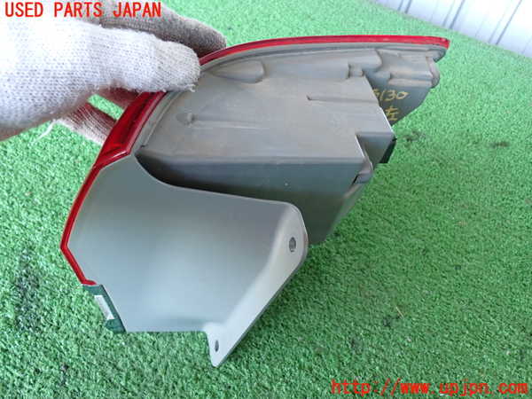 2UPJ-9231301536]ジープ・グランドチェロキー(WK36T)左テールランプ 中古_2