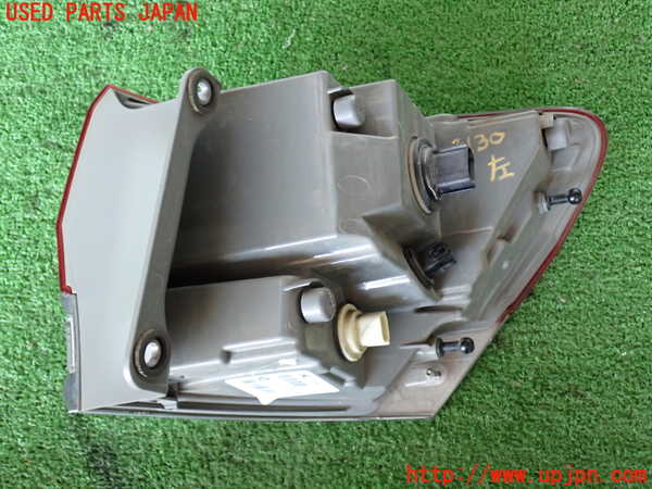 2UPJ-9231301536]ジープ・グランドチェロキー(WK36T)左テールランプ 中古_4