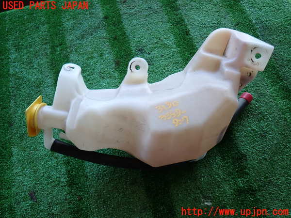 2UPJ-9231302410]ジープ・グランドチェロキー(WK36T)ラジエータータンク 中古_3
