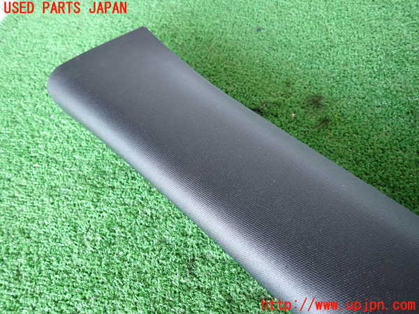2UPJ-9231307660]ジープ・グランドチェロキー(WK36T)左フロントピラートリム 中古_2