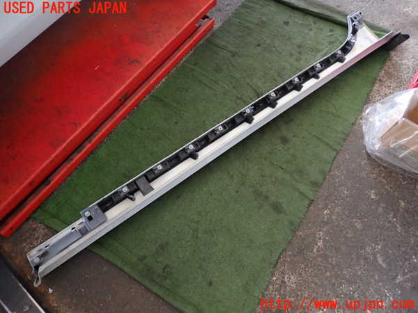2UPJ-9231311390]ジャガー・XE(JA2XC)右サイドステップ 中古_4