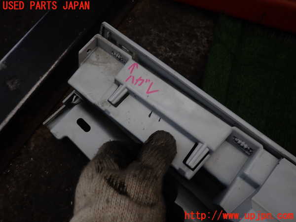 2UPJ-9231311390]ジャガー・XE(JA2XC)右サイドステップ 中古_5