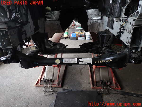 2UPJ-9231315285]ジャガー・XE(JA2XC)フロントメンバー 中古_2