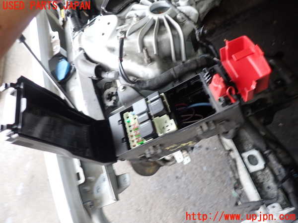 2UPJ-9231316742]ジャガー・XE(JA2XC)ヒューズボックス2 中古_2