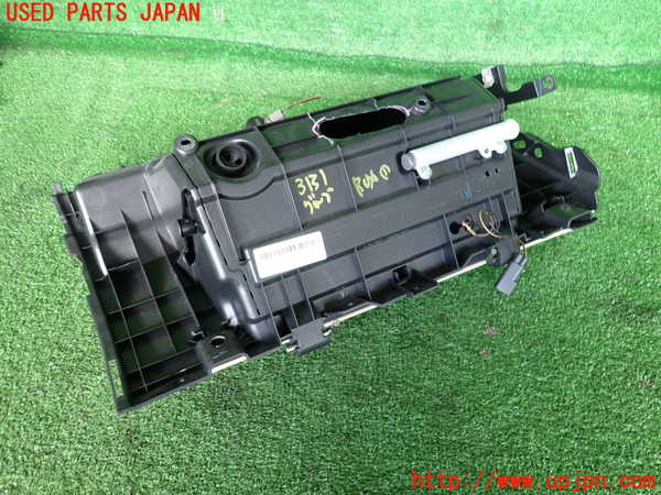 2UPJ-9231317516]ジャガー・XE(JA2XC)グローブボックス1 中古_5