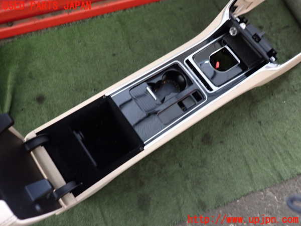 2UPJ-9231317540]ジャガー・XE(JA2XC)センターコンソール 中古_3