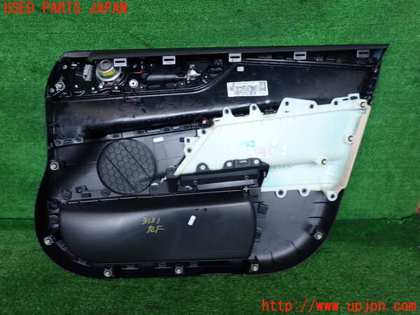 2UPJ-9231311264]ジャガー・XE(JA2XC)左前ドア内張り 中古_3