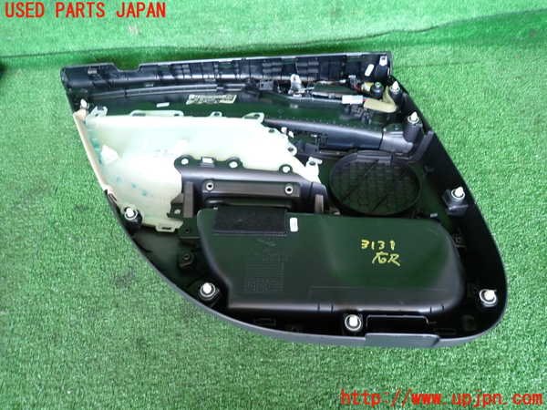 2UPJ-9231311294]ジャガー・XE(JA2XC)右後ドア内張り 中古_3