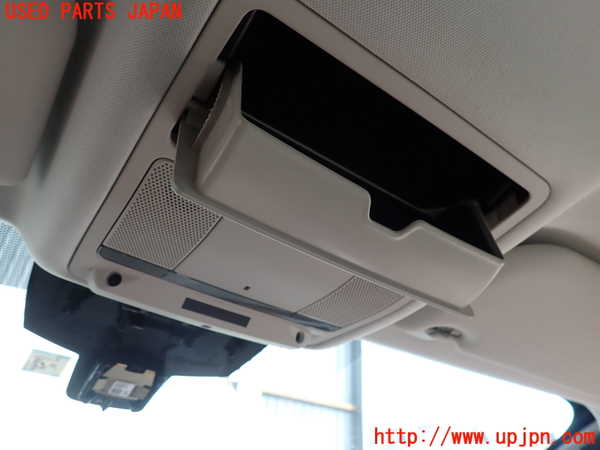 2UPJ-9231316411]ジャガー・XE(JA2XC)ルームランプ1 (真中 1列目) 中古_2