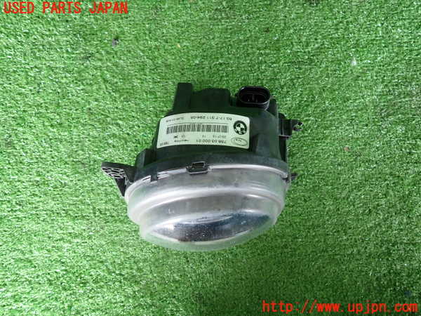 2UPJ-9231321180]BMW アクティブハイブリッド5(AH5)(FZ35)(F10)右フォグ 中古_2