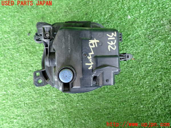 2UPJ-9231321180]BMW アクティブハイブリッド5(AH5)(FZ35)(F10)右フォグ 中古_3