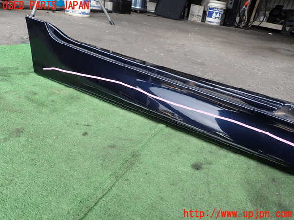 2UPJ-9231321390]BMW アクティブハイブリッド5(AH5)(FZ35)(F10)右サイドステップ 中古_4