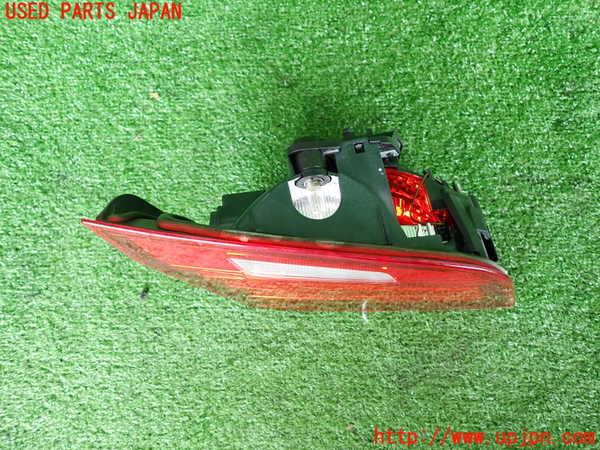 2UPJ-9231321552]BMW アクティブハイブリッド5(AH5)(FZ35)(F10)左リアフィニッシャー 中古_2