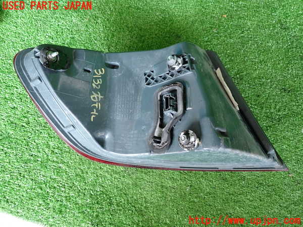 2UPJ-9231321530]BMW アクティブハイブリッド5(AH5)(FZ35)(F10)右テールランプ 中古_3