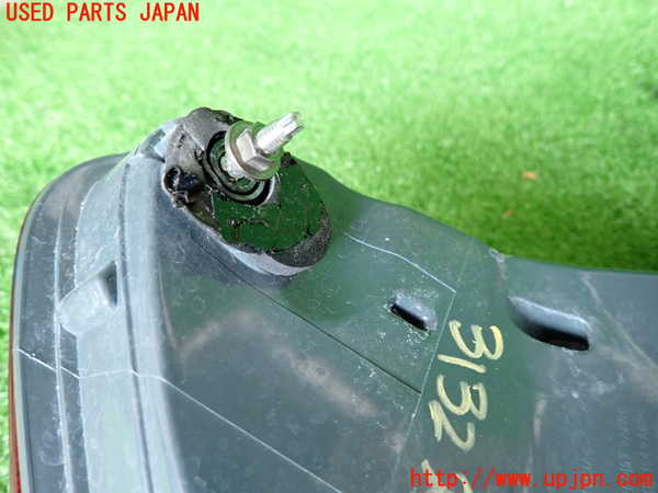 2UPJ-9231321530]BMW アクティブハイブリッド5(AH5)(FZ35)(F10)右テールランプ 中古_4