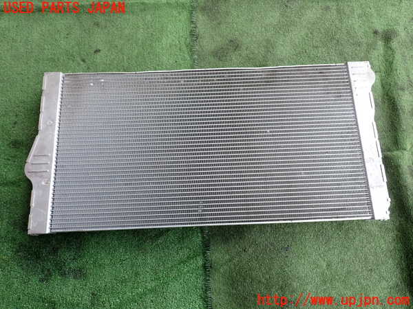 2UPJ-9231322321]BMW アクティブハイブリッド5(AH5)(FZ35)(F10)ラジエーター1 中古_3