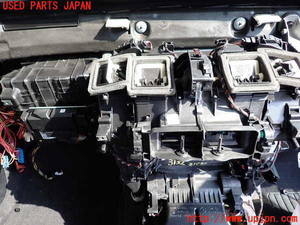 2UPJ-9231326081]BMW アクティブハイブリッド5(AH5)(FZ35)(F10)エバポレーター1 中古_4