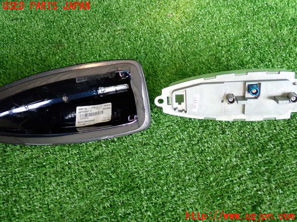 2UPJ-9231326550]BMW アクティブハイブリッド5(AH5)(FZ35)(F10)アンテナ 中古_3