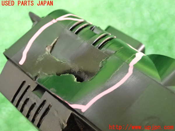 2UPJ-9231326741]BMW アクティブハイブリッド5(AH5)(FZ35)(F10)ヒューズボックス1 中古_4