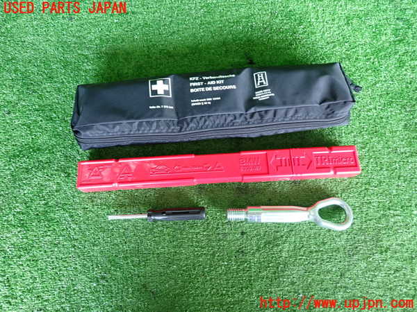 2UPJ-9231327805]BMW アクティブハイブリッド5(AH5)(FZ35)(F10)車載工具 中古_2