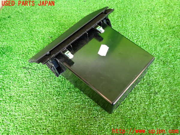 2UPJ-9231327841]BMW アクティブハイブリッド5(AH5)(FZ35)(F10)小物入れ1 中古_3