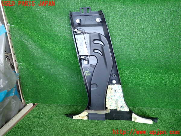 2UPJ-9231327665]BMW アクティブハイブリッド5(AH5)(FZ35)(F10)右センターピラートリム 中古_4