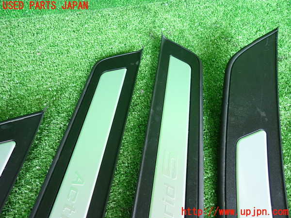 2UPJ-9231327740]BMW アクティブハイブリッド5(AH5)(FZ35)(F10)スカッフプレート 中古_4