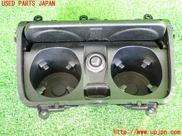 2UPJ-9231327810]BMW アクティブハイブリッド5(AH5)(FZ35)(F10)ドリンクホルダー 中古_2