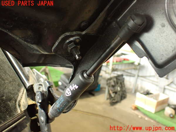 2UPJ-9231331068]DSオートモビルズ ・DS 7(DS7 クロスバック)(X745G06)ボンネットダンパー 中古_2