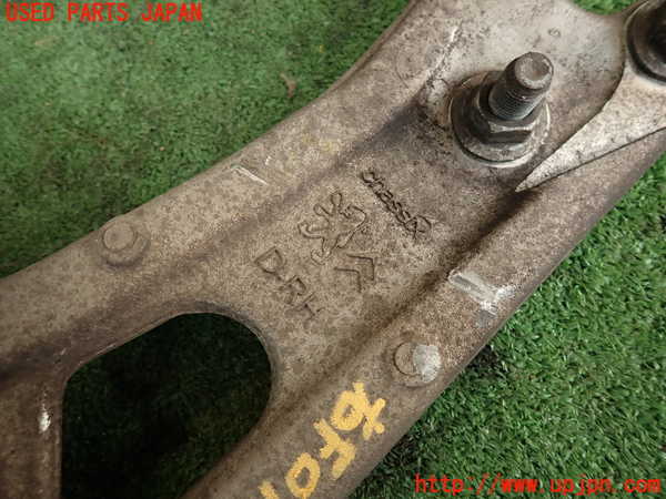 2UPJ-9231335176]DSオートモビルズ ・DS 7(DS7 クロスバック)(X745G06)右フロントロアアーム1 中古_2