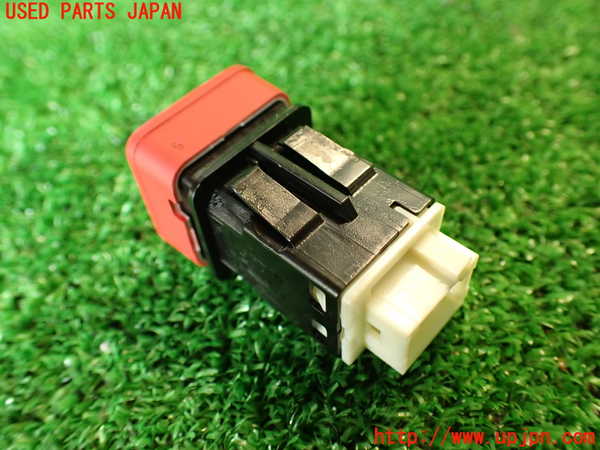 2UPJ-9231336311]DSオートモビルズ ・DS 7(DS7 クロスバック)(X745G06)スイッチ6 (トランク) 中古_3