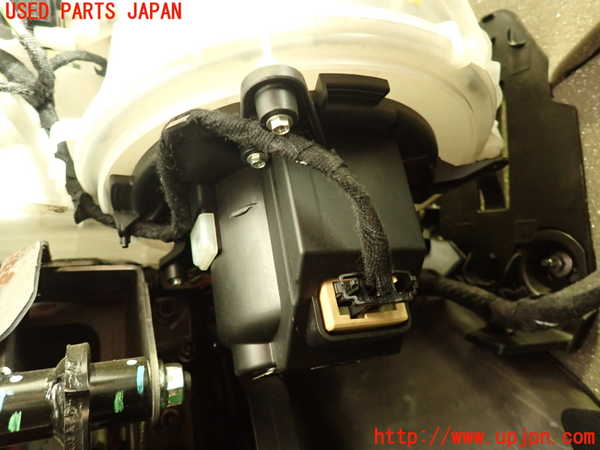 2UPJ-9231336095]DSオートモビルズ ・DS 7(DS7 クロスバック)(X745G06)ブロアファン(ブロアーファン) 中古_2