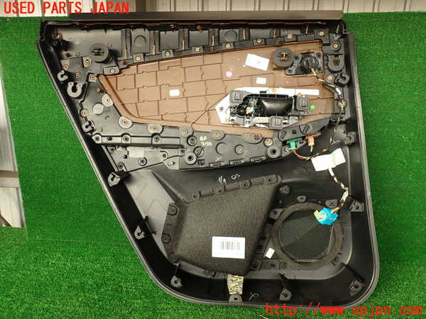 2UPJ-9231331294]DSオートモビルズ ・DS 7(DS7 クロスバック)(X745G06)右後ドア内張り 中古_5
