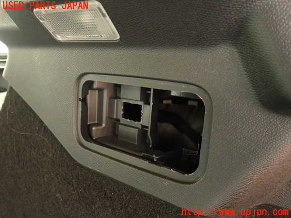 2UPJ-9231337675]DSオートモビルズ ・DS 7(DS7 クロスバック)(X745G06)右リアピラートリム 中古_3