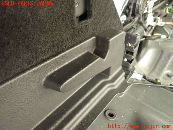 2UPJ-9231337680]DSオートモビルズ ・DS 7(DS7 クロスバック)(X745G06)左リアピラートリム 中古_3