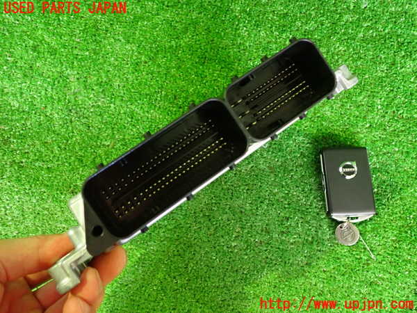 2UPJ-9231346110]ボルボ・EX40(XC40 リチャージ)(XE400RXCE)エンジンコンピューター 中古_2