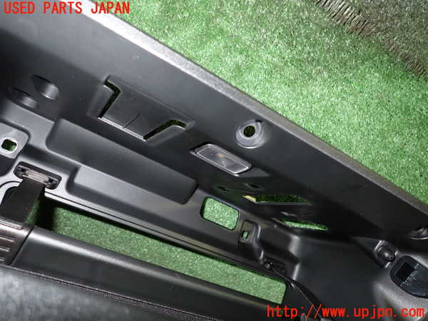 2UPJ-9231347516]ボルボ・EX40(XC40 リチャージ)(XE400RXCE)グローブボックス1 中古_5